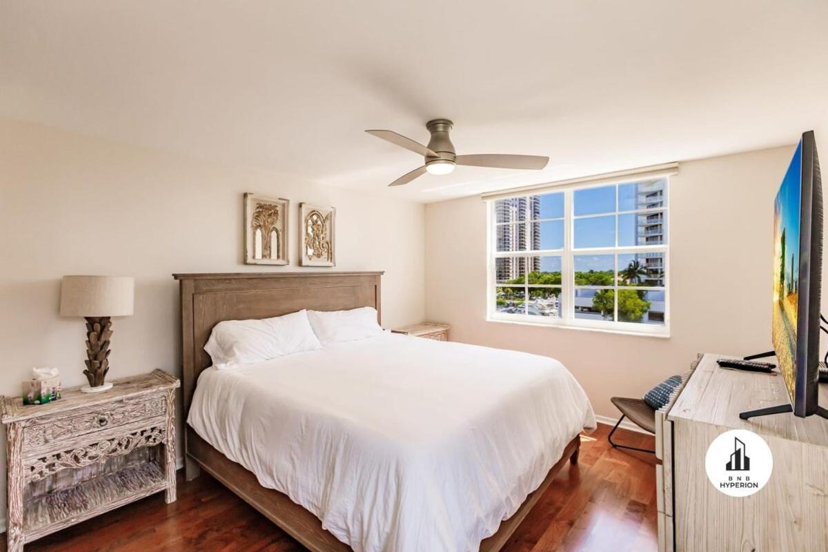 Сasa de vacaciones Hyperion - 3b Gem W Golf & Intracoastal Views *